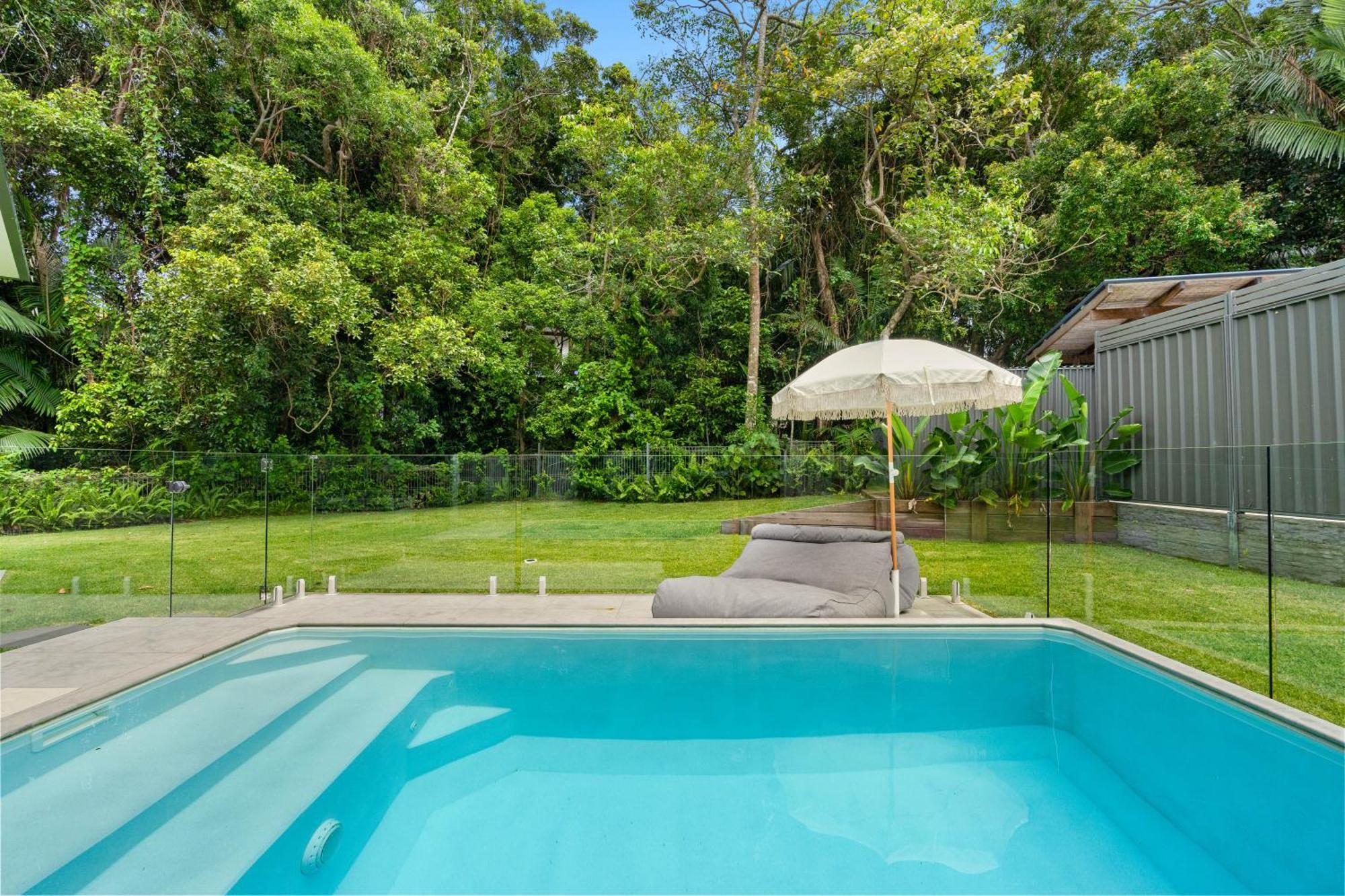Amiri On Holbrook - Pet Friendly Hotel Yaroomba ภายนอก รูปภาพ